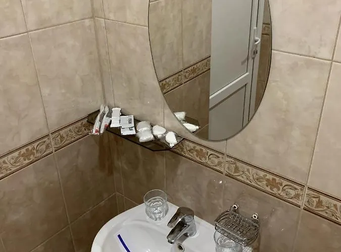 цісар Ξενοδοχείο 3*