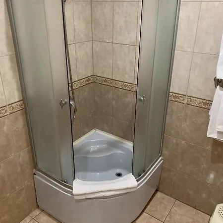 цісар 酒店 3*