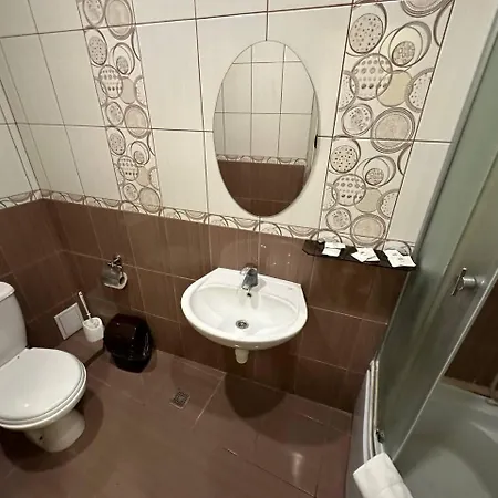 цісар 3*