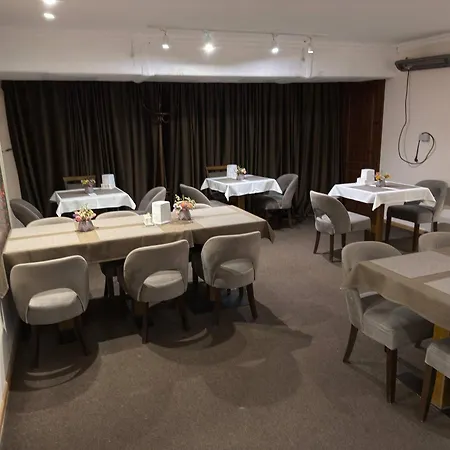 цісар ホテル