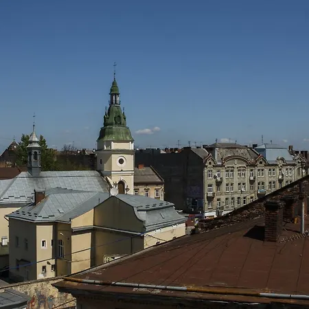 цісар Hotell