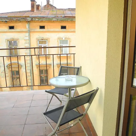 Hotel цісар Lvov