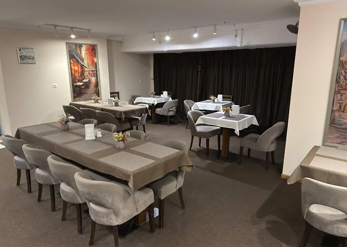 ホテル цісар