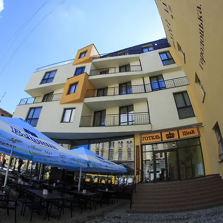 цісар Hotel