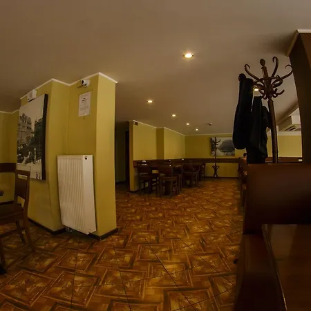 цісар Hotel Leópolis